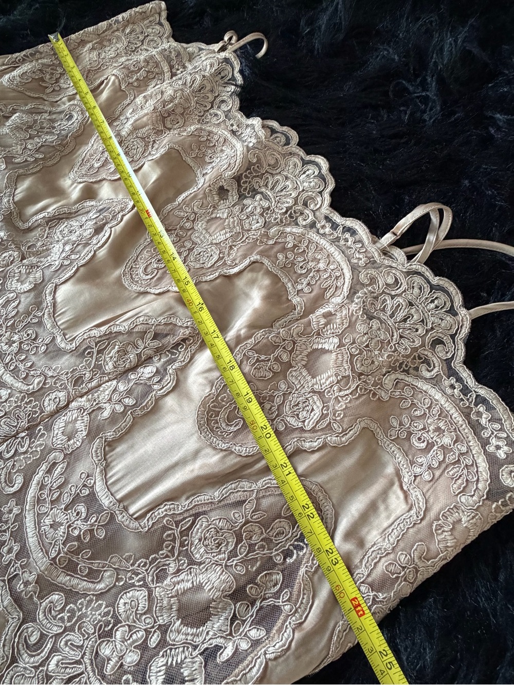 NWT! H&M Beige Lace-Trim Dress Set - Picture 12 of 14